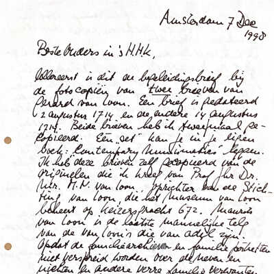 1998-12-07 Brief aan Beste Ouders in sHHK over de al of niet adelijke titel van de numismaat Getard van Loon.