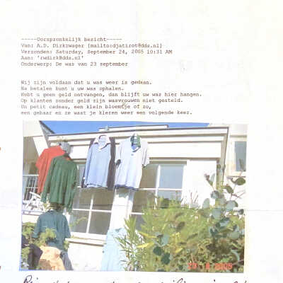 2005-09-23 Brief aan Reinoud om hem te laten weten dat Vera zijn Shirtsheeft gewassen. En dat het standbeeld v. André Hazés is onthuld.