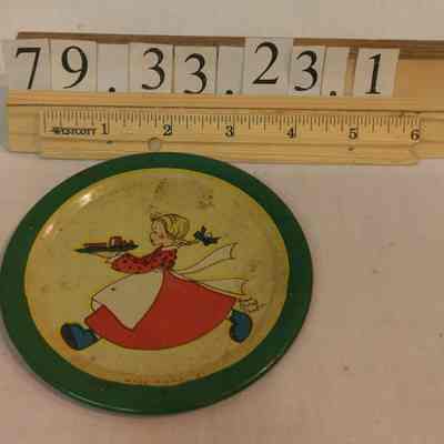 Toy Saucer