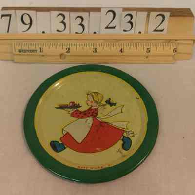 Toy Saucer