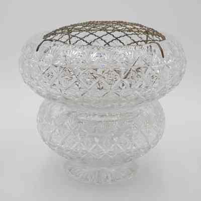 Crystal Cut Vase with Mesh Metal Flower Frog