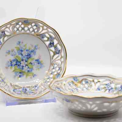 Pair of Small Forget-Me-Not Dishes with Gold Detail