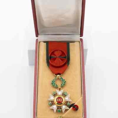 Lebanon National Order of the Cedar Medal, Officer Level
