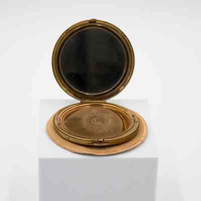 Gold Compact Engraved with Masonic Lodge 6810 Crest