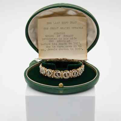 Gold and Pearl Bracelet with Green Case