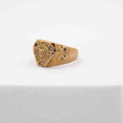 Side of Jessie Wright Jordan's Lufkin High School 1925 class ring.: Up close image of the left side of Jessie's class ring. Embossed with the number "25."