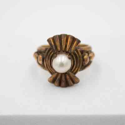 Gold Sunburst Ring with Pearl in Middle