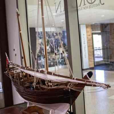 Large Model Kuwaiti Dhow on Stand