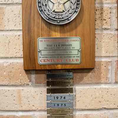 Century Club plaque: A plaque recognizes Mr. Jordan’s donations to the Texas A&M Former Students Association.