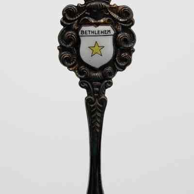 Pair of Collector's Spoons with Shield of Bethlehem