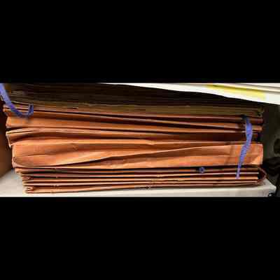 Document folders.