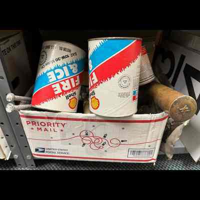Oil cans, other misc artifacts.