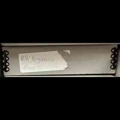 RR keychains box 5.