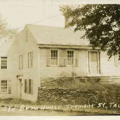 Taunton - Old Houses - Brow Tavern, Tremont Street