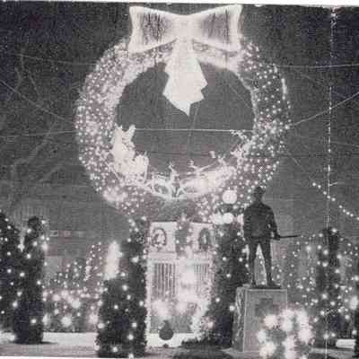Taunton - Taunton Green - Christmas Display - 1946
