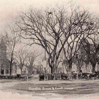 Taunton - Taunton Green - West Side - Taunton Green & Court House