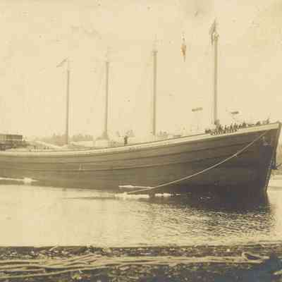 Taunton River - Shipping - Mount Hope