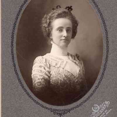 People - L. Pearl Brooks - April 1900