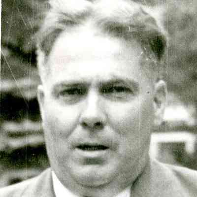 People - Henry Collis