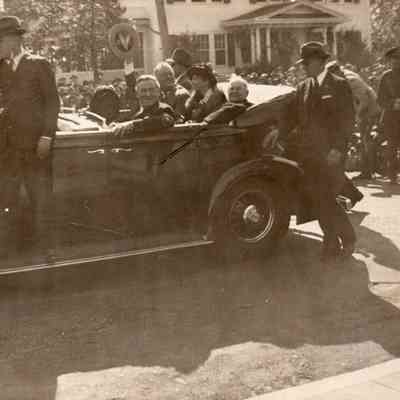 People - Roosevelt - President Franklin D. Roosevelt and wife Eleanor
