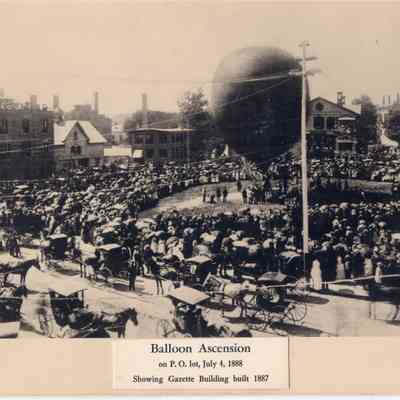 Taunton - Taunton Green - Balloon Ascension - Post Office Lot