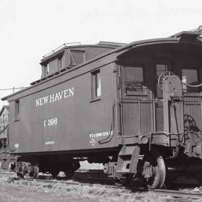 Railroads - New Haven Railroad Cabose - Taunton Yard