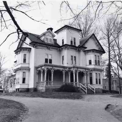 Taunton - Somerset Avenue - 117 Somerset Avenue