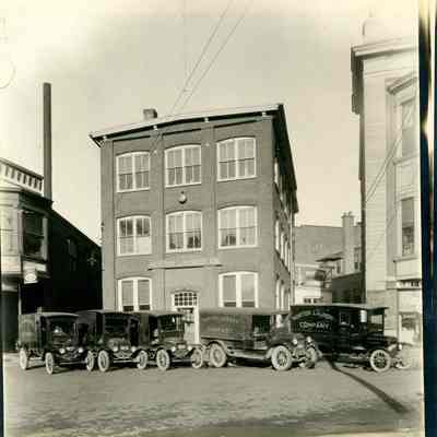 Morton Bros. Steam Laundry, 1916