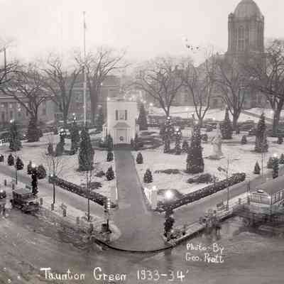Taunton - Taunton Green - Christmas Display - 1933