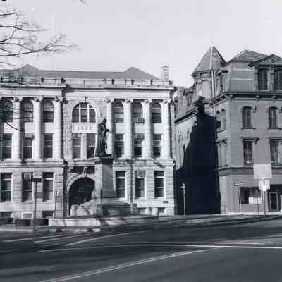 Taunton City Hall - Taunton City Hall and Leonard Block