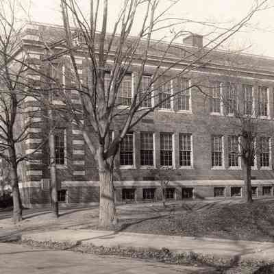 Barnum Street School - (1)