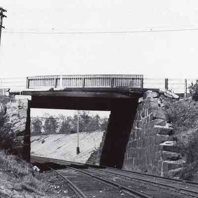 Railroads - New Haven Railroad Bridge - Bay Street