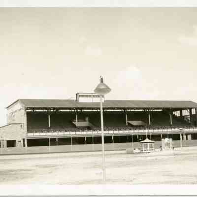 Dighton Dog Track