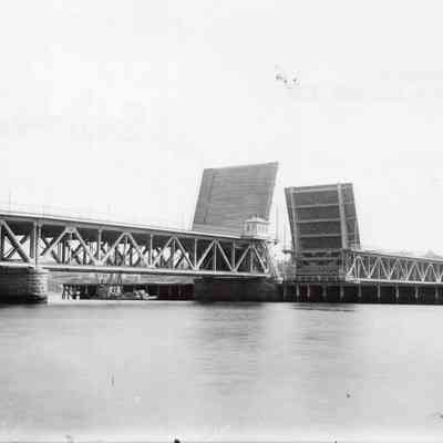 Taunton River - Slades Ferry Bridge