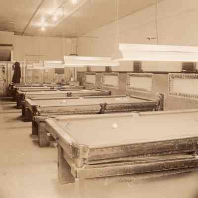 Taunton - Broadway - Nelson's Billiard Room - 1941