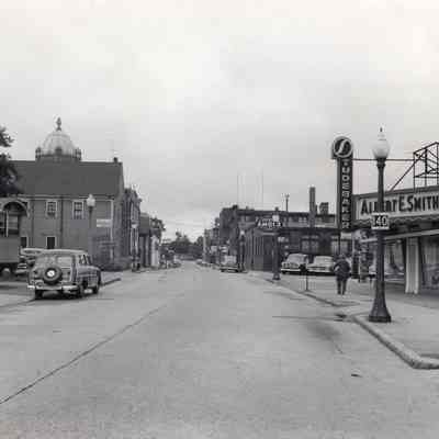 Taunton - Court Street - Albert E. Smith's Studebakers - 1950