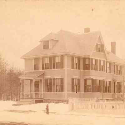 Taunton - Winthrop Street - Albert Robinson House - 43 Winthrop Street