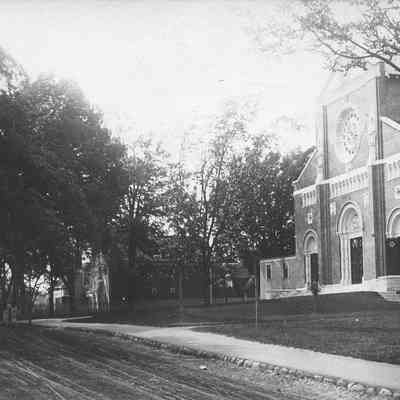 Churches - Sacred Heart Church - First Street