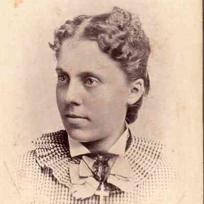 People - Mina Luscomb