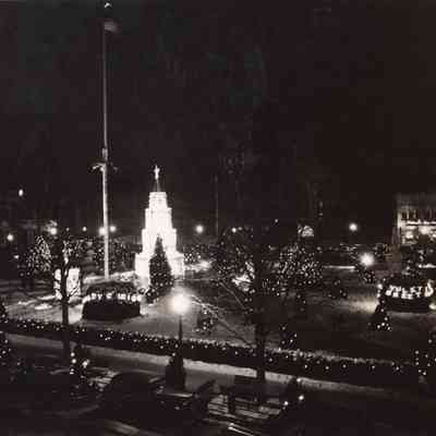 Taunton - Taunton Green - Christmas Display - 1945