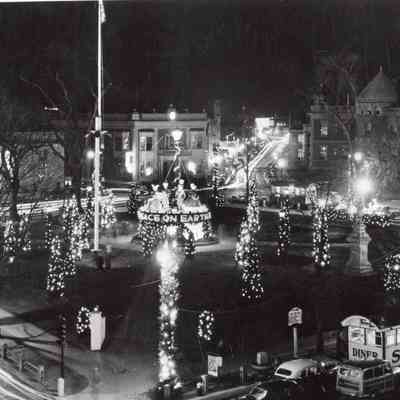 Taunton - Taunton Green - Christmas Display - 1953