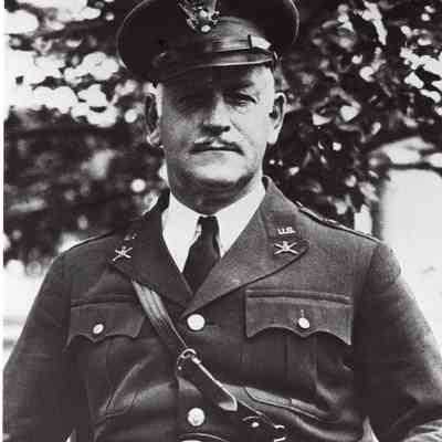 People - Colonel Paul D. Bunker(2)