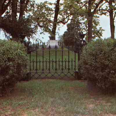 Marshfield - Grave of Daniel Webster