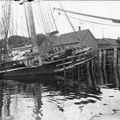 Taunton River - Wreck of Schooner Thompson - 1900
