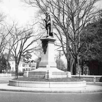 Statues and Monuments - Robert Treat Paine Statue - 1949