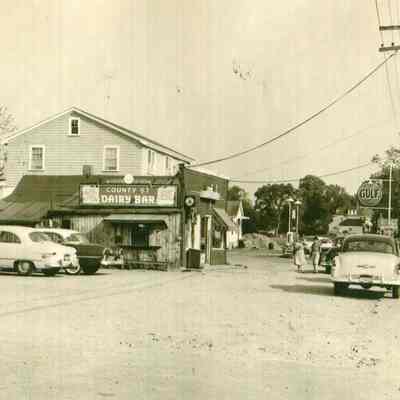 Taunton - County Street - County Street Dairy Bar - Giovanni's Gulf Station - Hyland Filling Station
