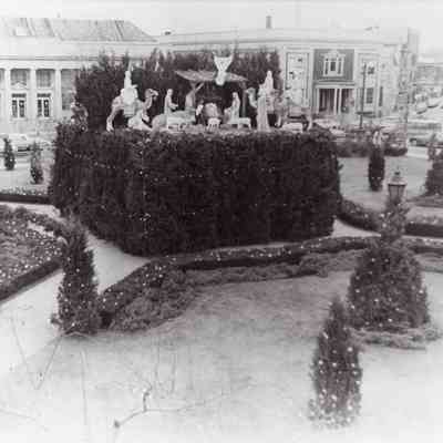 Taunton - Taunton Green - Christmas Display - 1974