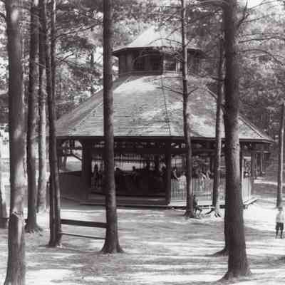Sabbatia Park - Merry-Go-Round - 1907