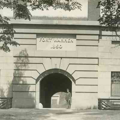 Fort Warren, 1850, Main Gate