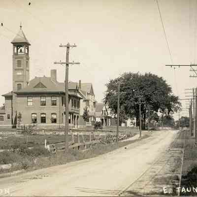 Middleboro Avenue